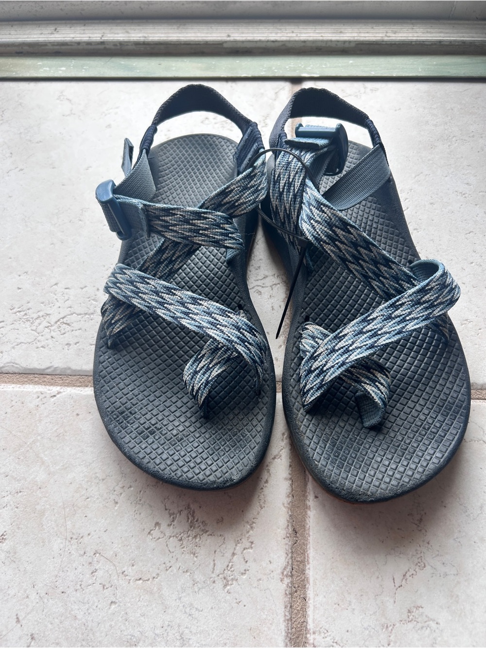 Chaco Women’s Z cloud 2 Glacier Blue Wave Multi-Strap Outdoor Sandals
